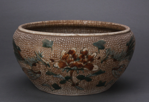 3b清开片珍珠牡丹花鸟纹瓷缽.jpg 3b清开片珍珠牡丹花鸟纹瓷缽.jpg