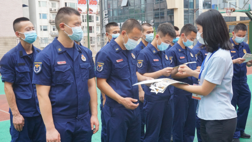 DSC09821.jpg DSC09821.jpg