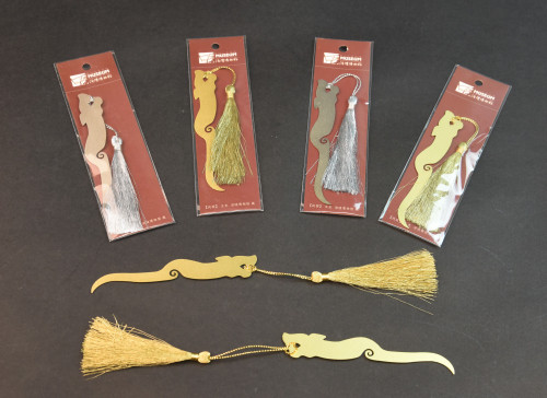 5、战国玉龙饰金属书签.jpg 5、战国玉龙饰金属书签.jpg