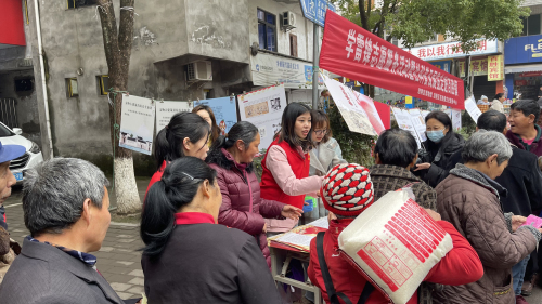 C4D752FEB4F7F5217BD021FCCEA72EA6.jpg C4D752FEB4F7F5217BD021FCCEA72EA6.jpg