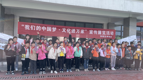 3.14下午到百胜小学.jpg 3.14下午到百胜小学.jpg