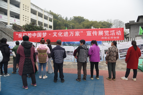 3.17罗云干龙坝小学.jpg 3.17罗云干龙坝小学.jpg