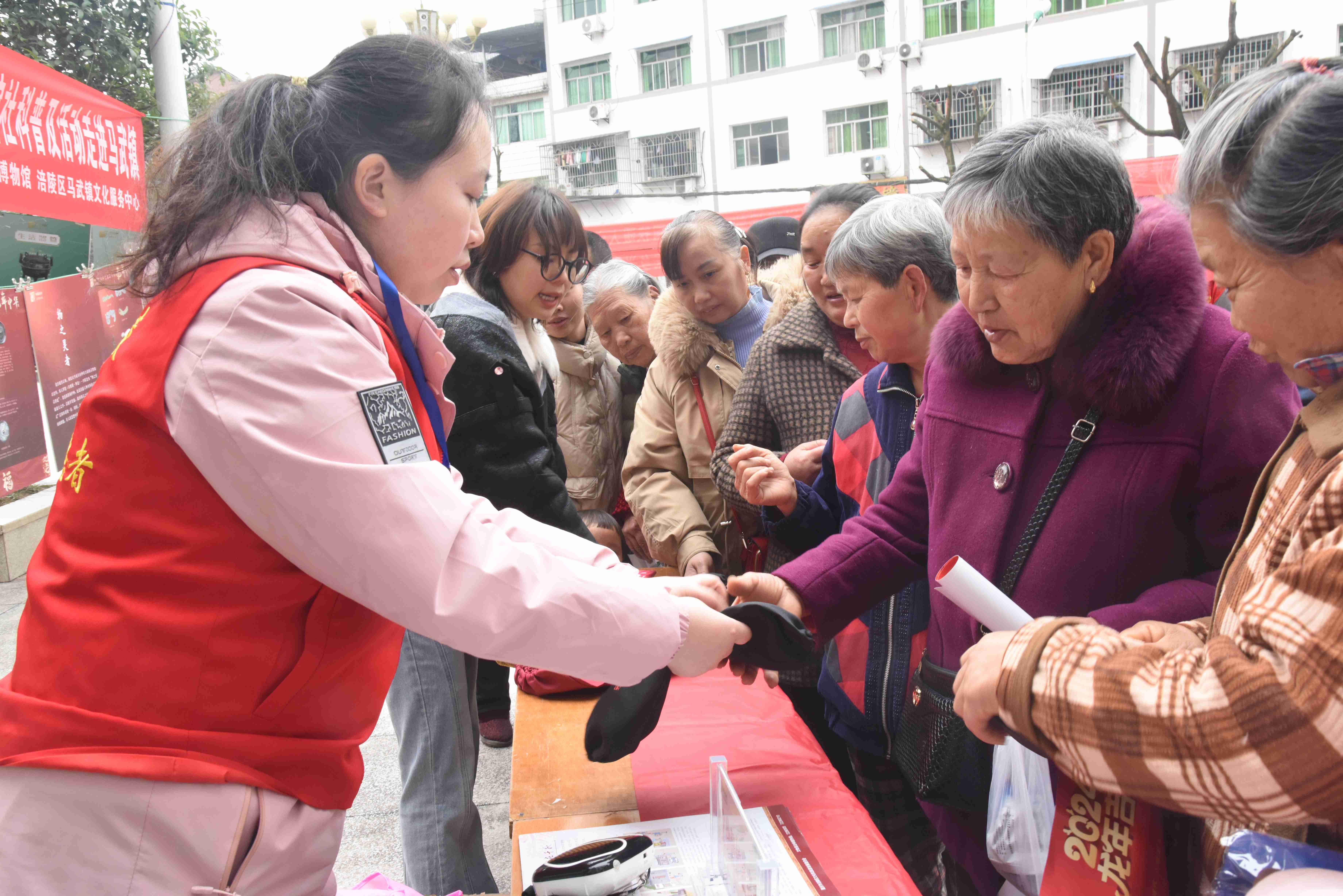 DSC_9753(2).jpg DSC_9753(2).jpg